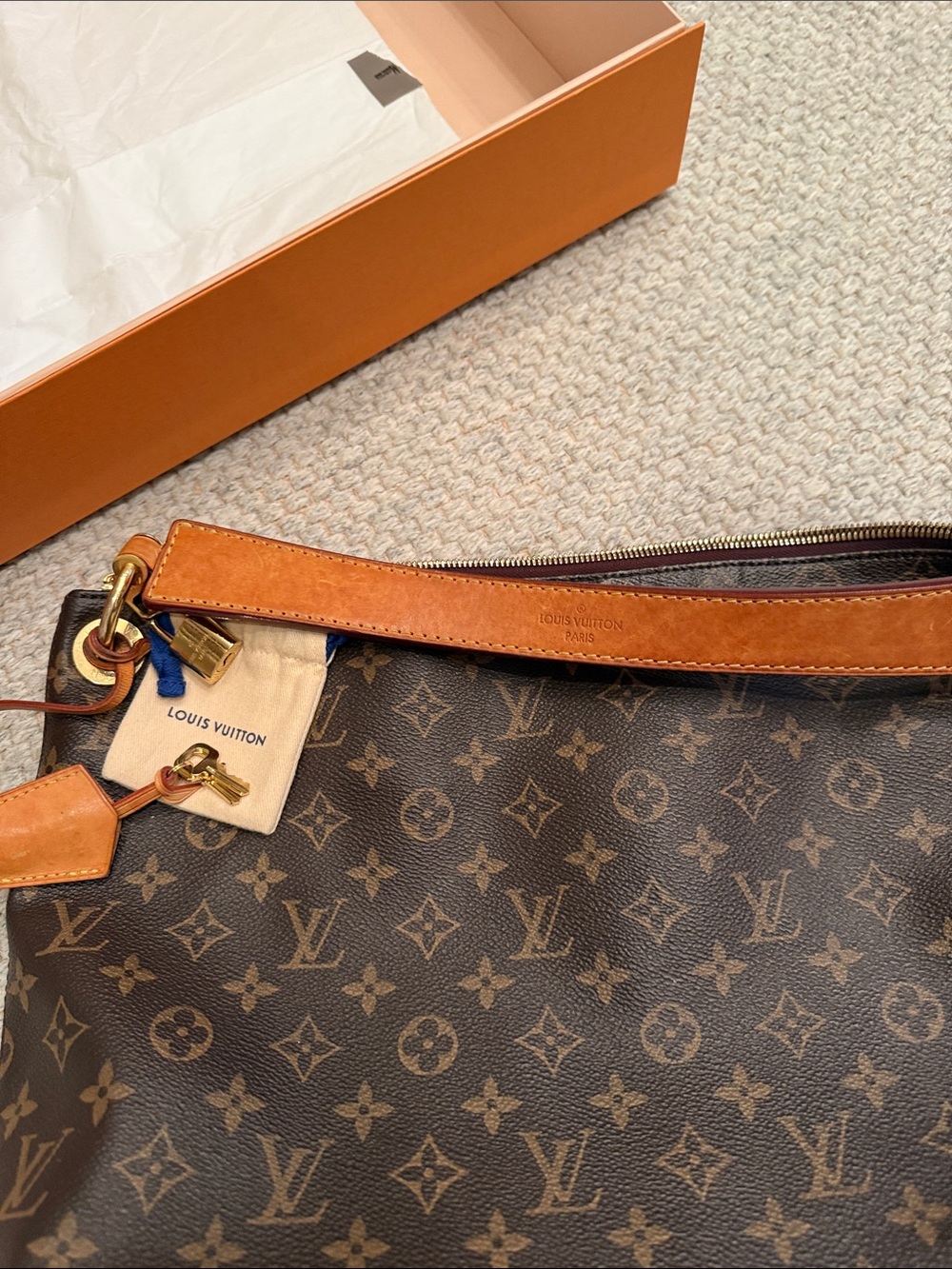 Louis Vuitton Berri MM MNG Monogram Canvas Shoulder Bag w Tan Leather Trim - Picture 4 of 16